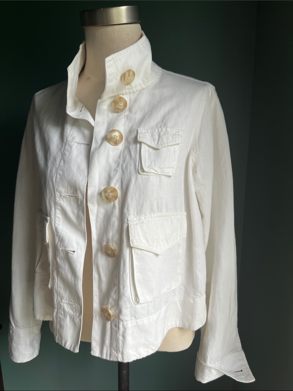 Loft of white utility Jacket - Picture 2 of 9